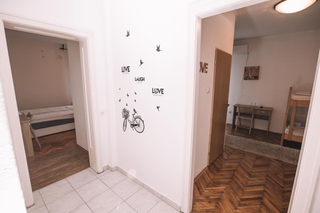 De Lux Apartment & Rooms Emilia Banja Luka Exterior foto